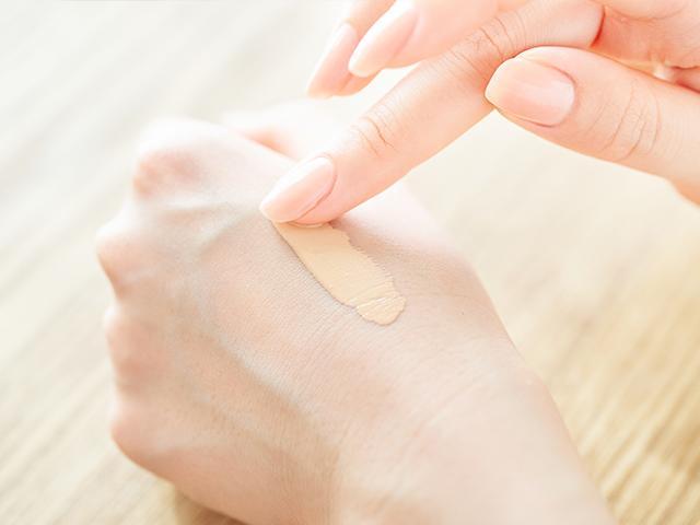 敏感肌に適したファンデーションの選び方は?