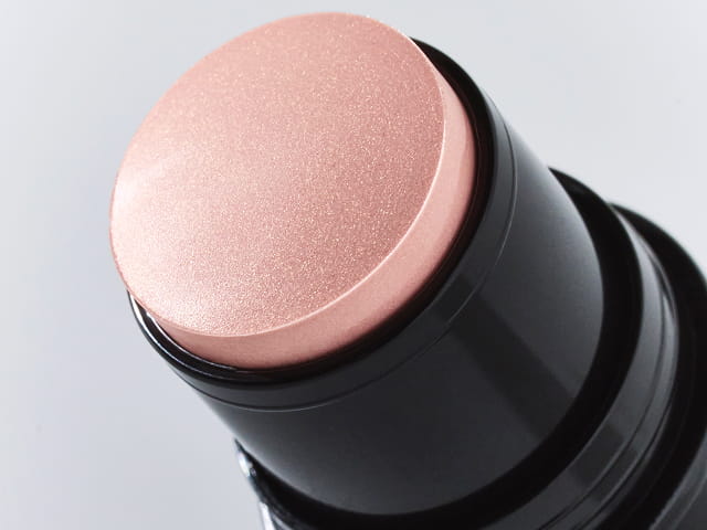 春メイクのつくり方