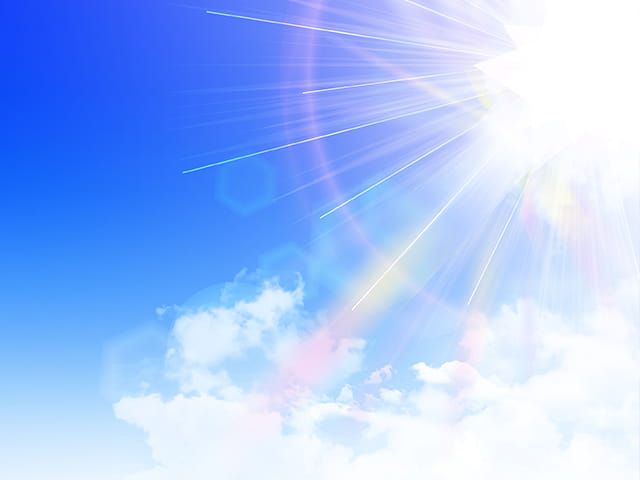 夏のメイク崩れ対策｜テカリ・乾燥を防ぐスキンケアとベースメイクのコツ