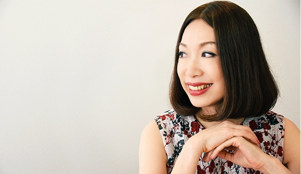 Vol 17 歌手 野宮 真貴さん ミネラルファンデーションのmimc エムアイエムシー Vol 17 歌手 野宮 真貴さん ミネラルファンデーションのmimc エムアイエムシー